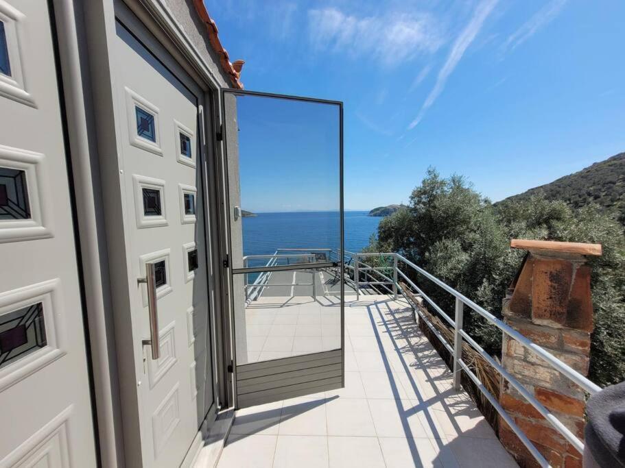 Ligonari Sea View Apartment Tarti Eksteriør bilde